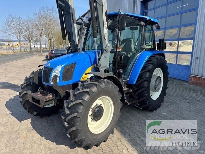 New Holland TLA 100 Trattori