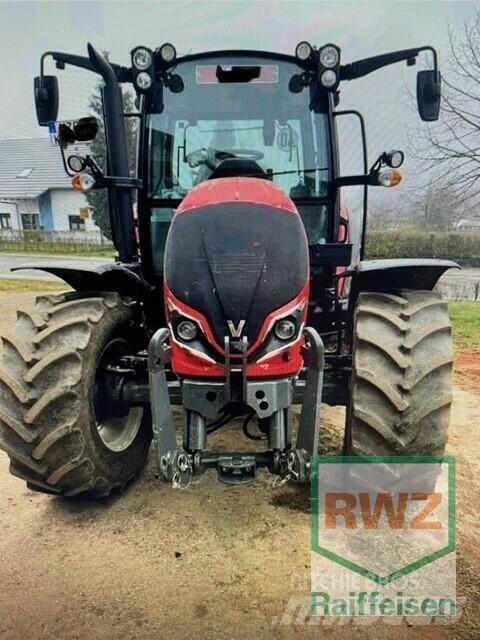 Valtra A85 Trattori
