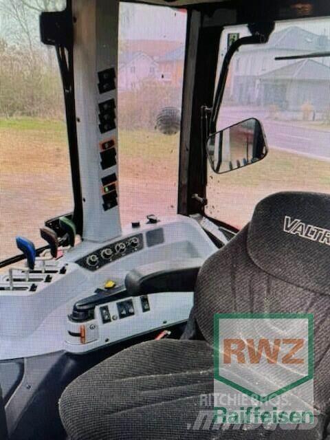 Valtra A85 Trattori