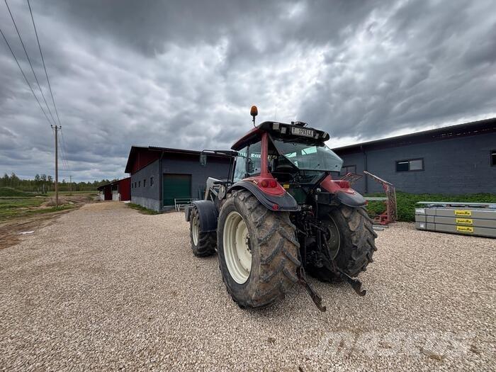 Valtra T130 Trattori