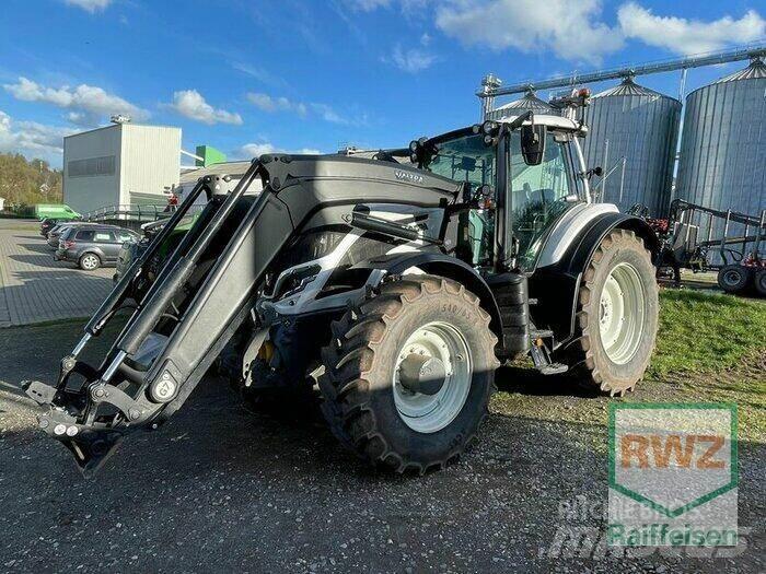 Valtra T215D Trattori
