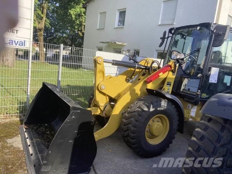 CAT 906-14 Pale gommate