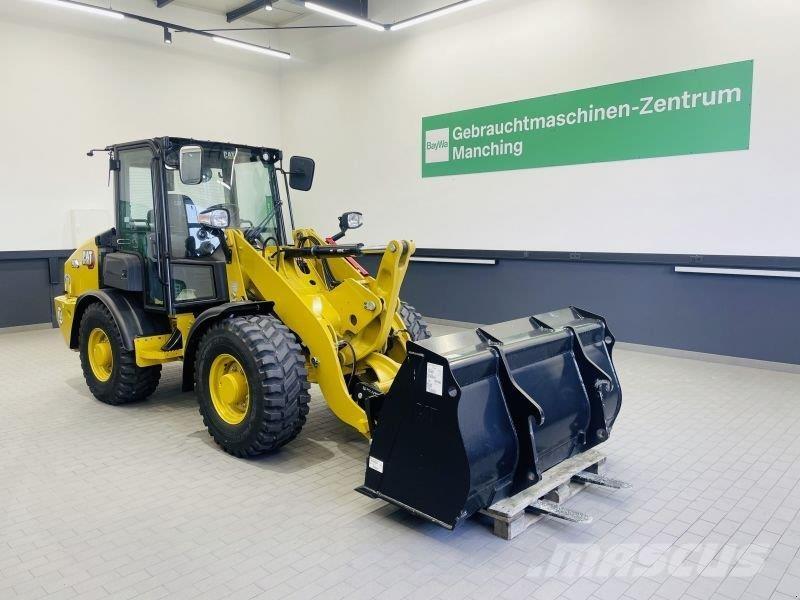 CAT 906-14A Pale gommate