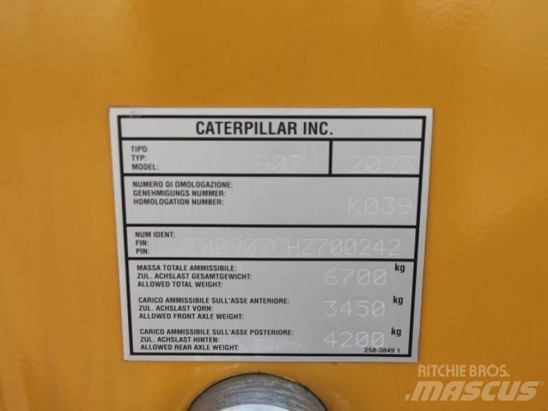 CAT 907 Pale gommate