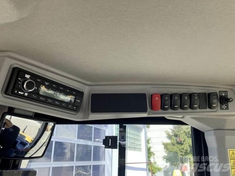 CAT 908-14A Pale gommate