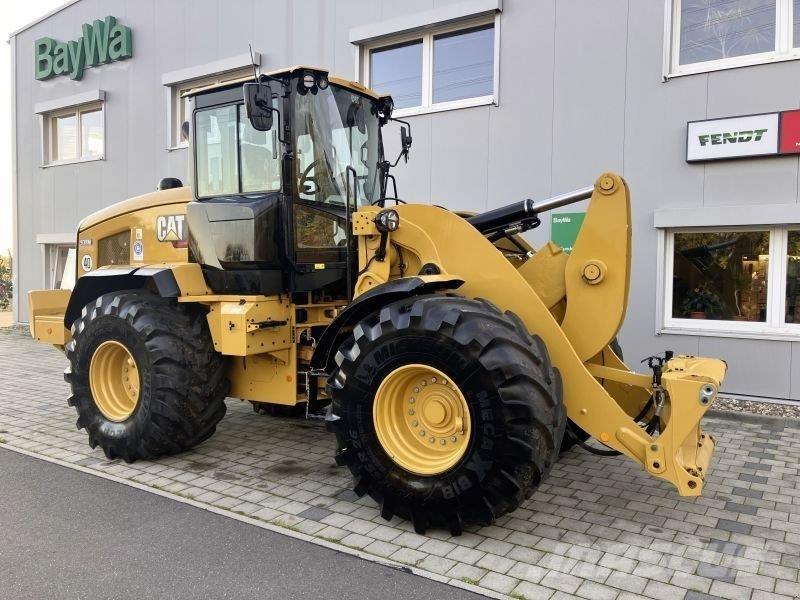 CAT 938M Pale gommate