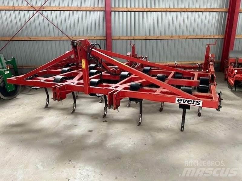 Evers Tarpan Coltivatori