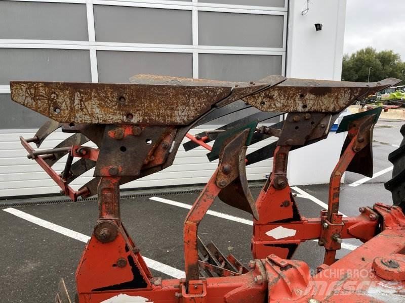 Kuhn HV 575 Aratri convenzionali