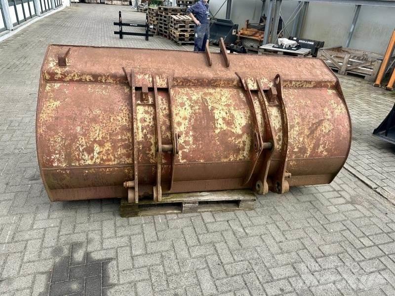 O&K L 18 Pale gommate
