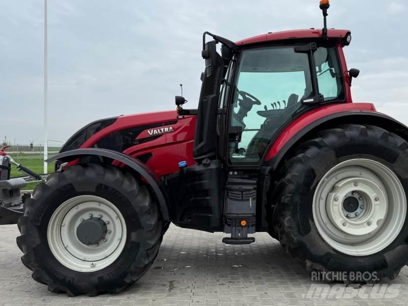 Valtra T235A Trattori