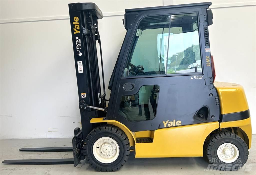 Yale GDP25MX Carrelli elevatori diesel