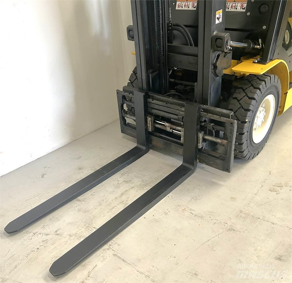 Yale GDP25MX Carrelli elevatori diesel