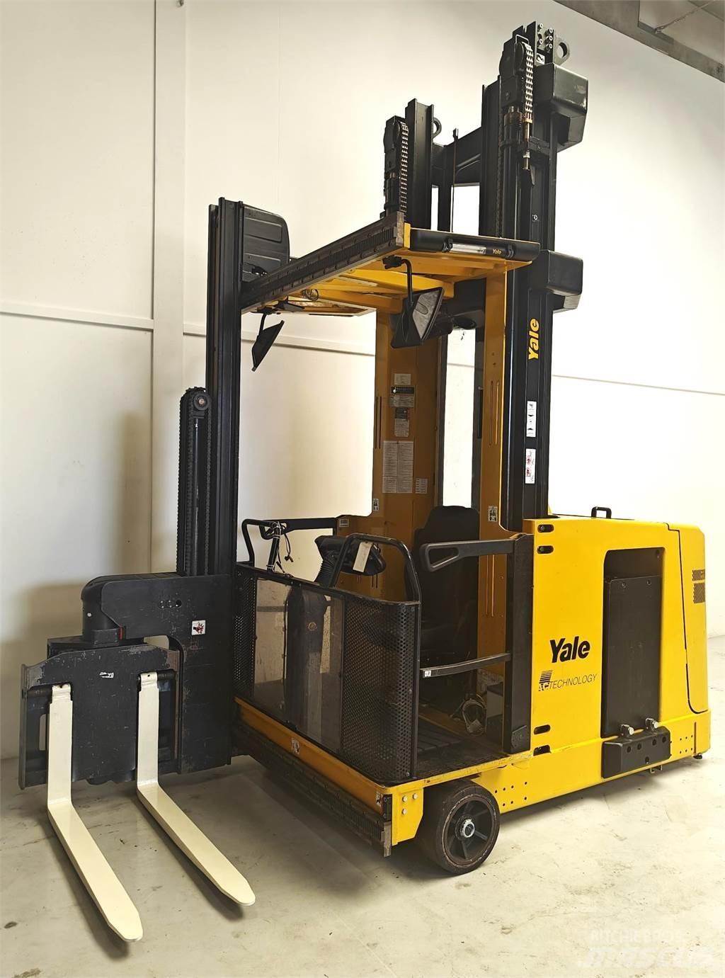 Yale MTC10 Elevatore passaggio stretto