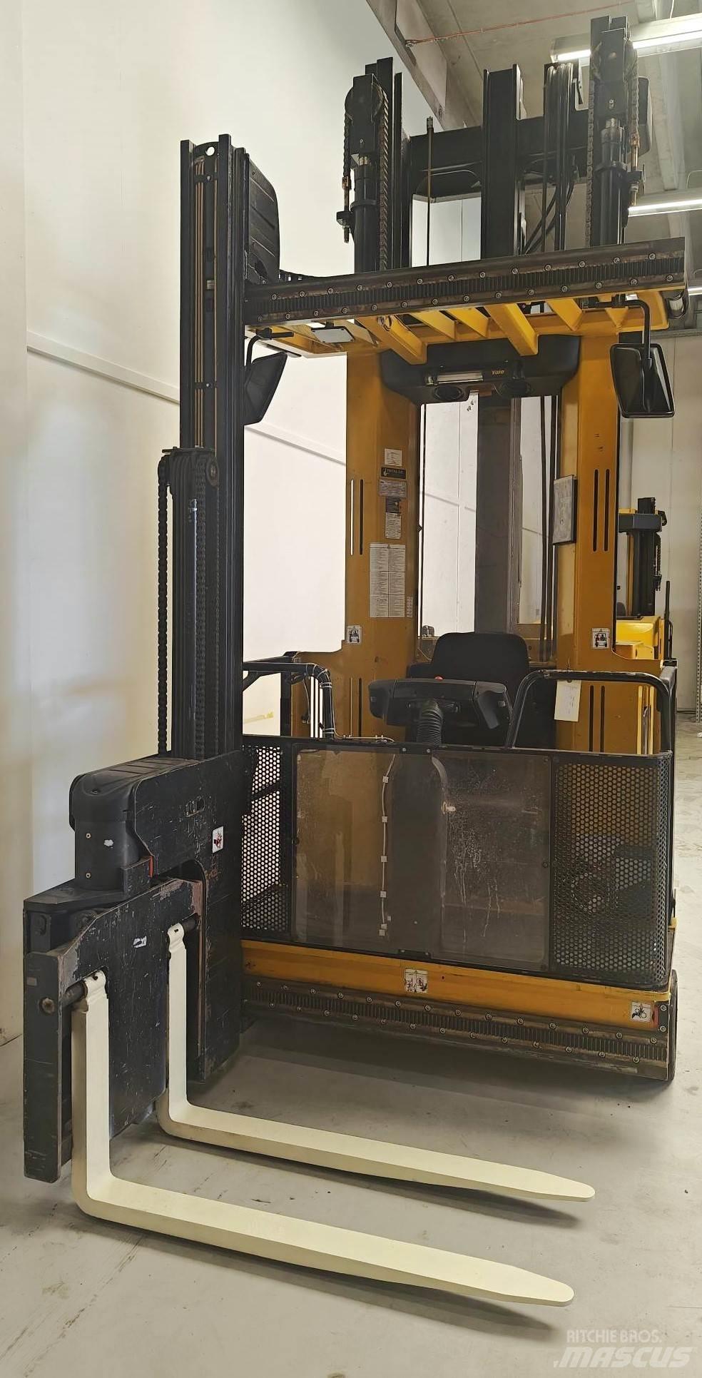 Yale MTC10 Elevatore passaggio stretto