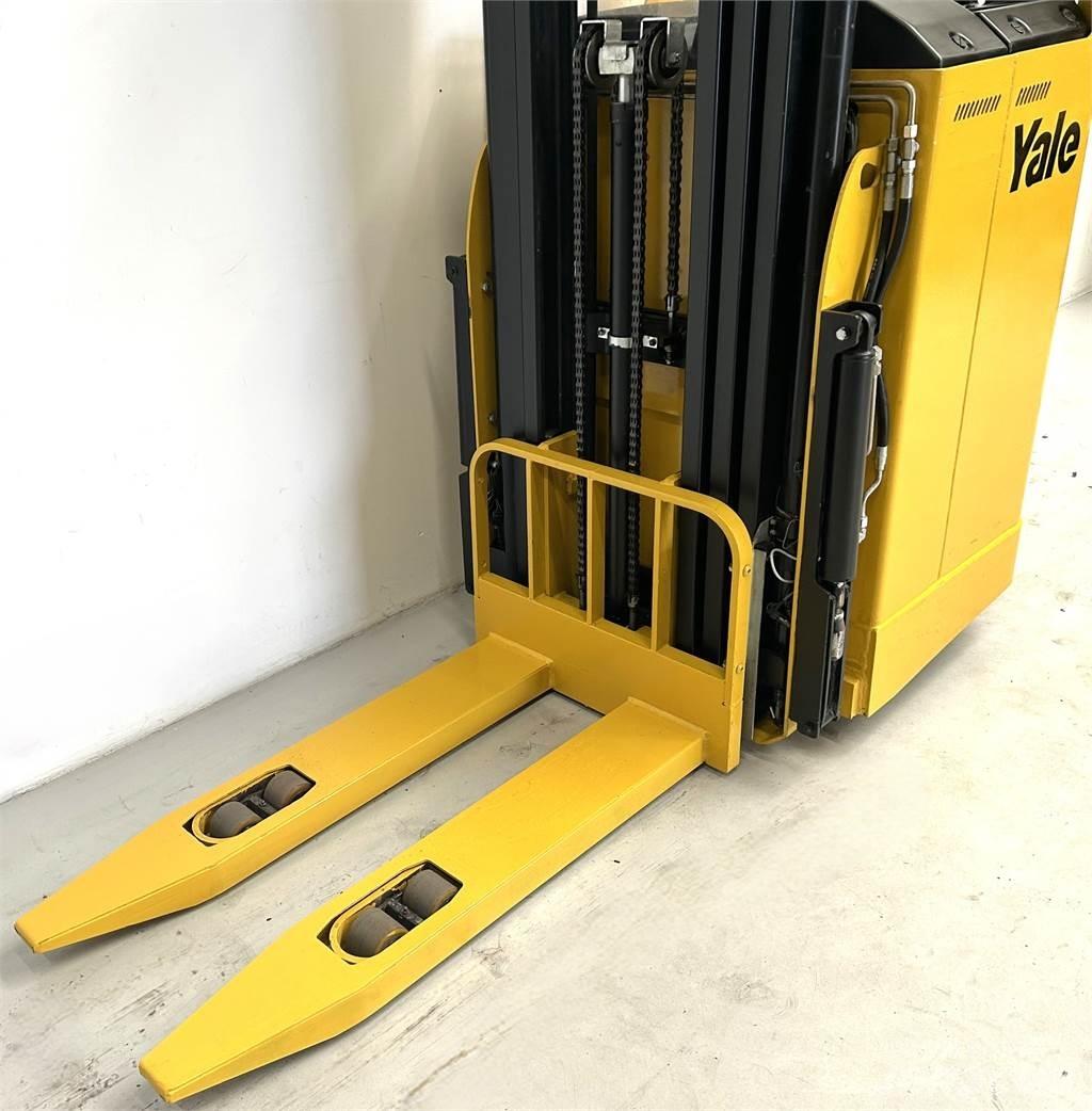 Yale SMS12S Carelli stoccatori  automatici-usati