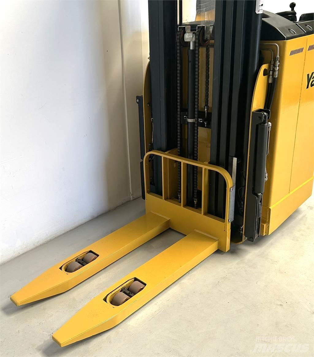 Yale SMS12S Carelli stoccatori  automatici-usati