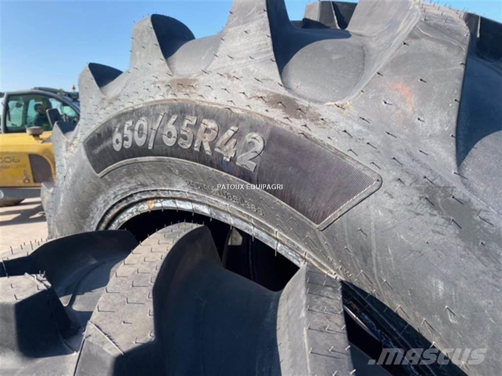 BKT 650/65R42 Pneumatici, ruote e cerchioni