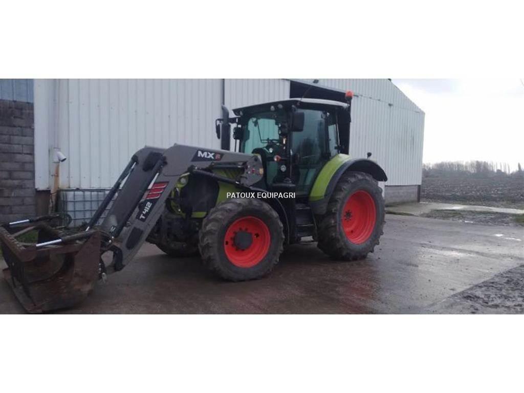 CLAAS ARION 520 Trattori