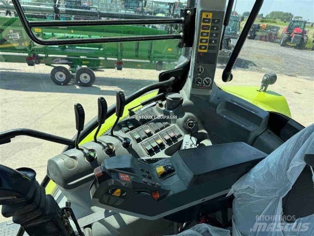 CLAAS ARION 520 Trattori