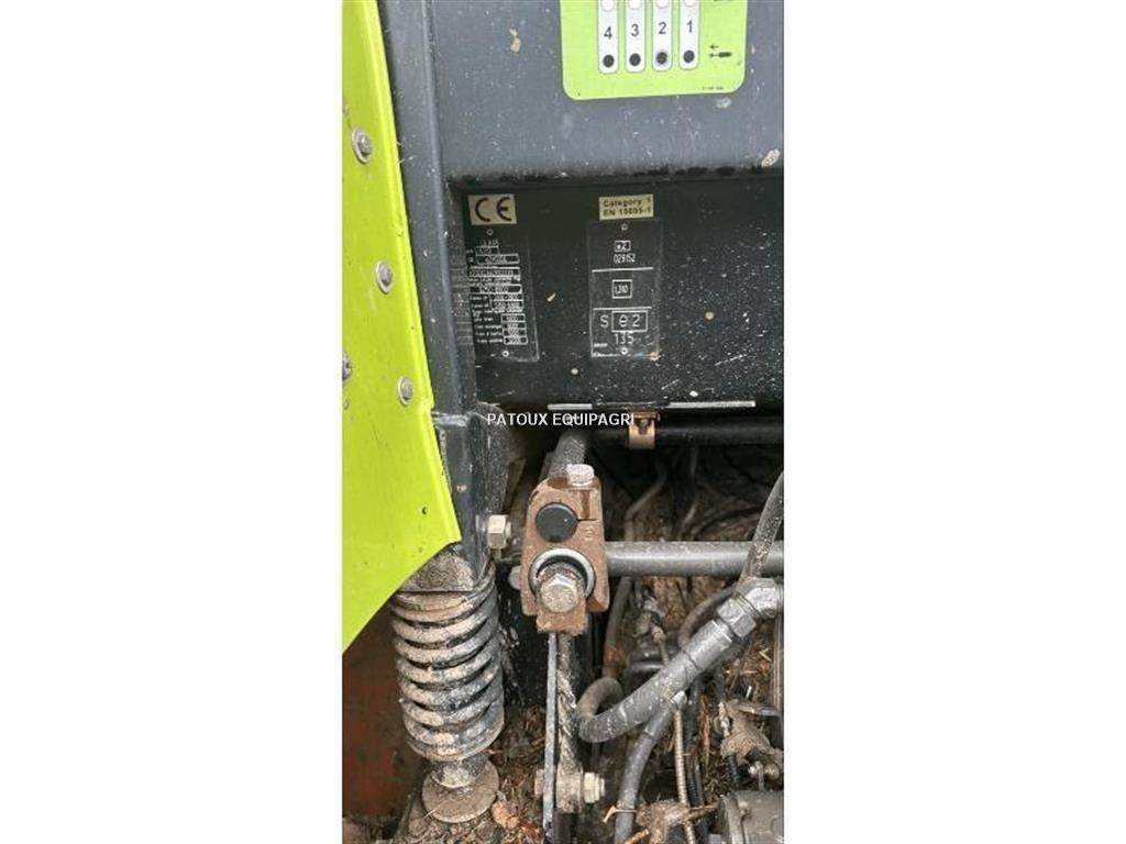CLAAS ARION 610 Trattori