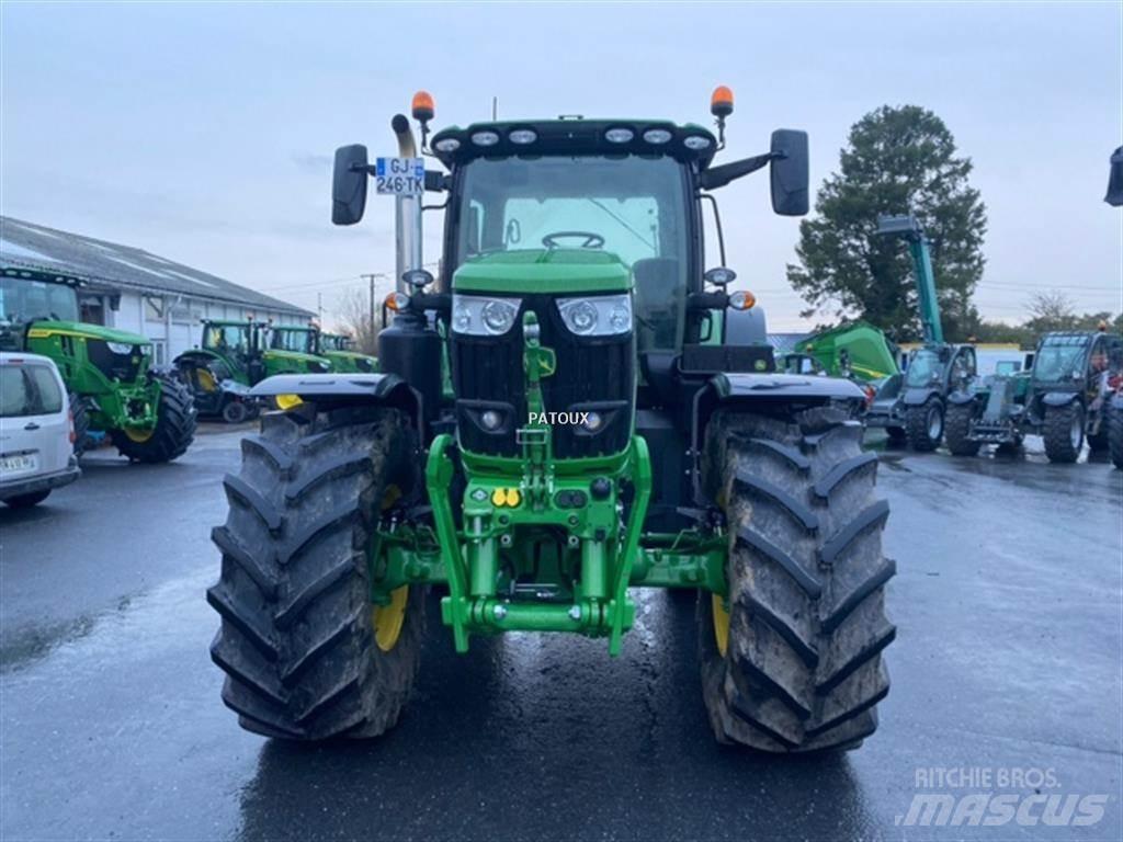 John Deere 6R215 Trattori