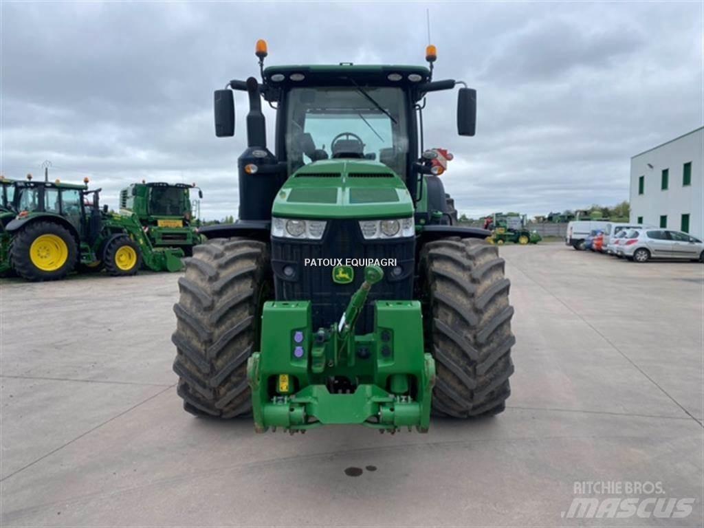 John Deere 8370R Trattori