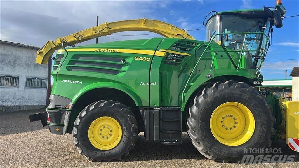 John Deere 8400 Falciatrinciatrici