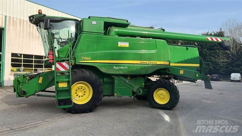 John Deere T 550 Mietitrebbiatrici