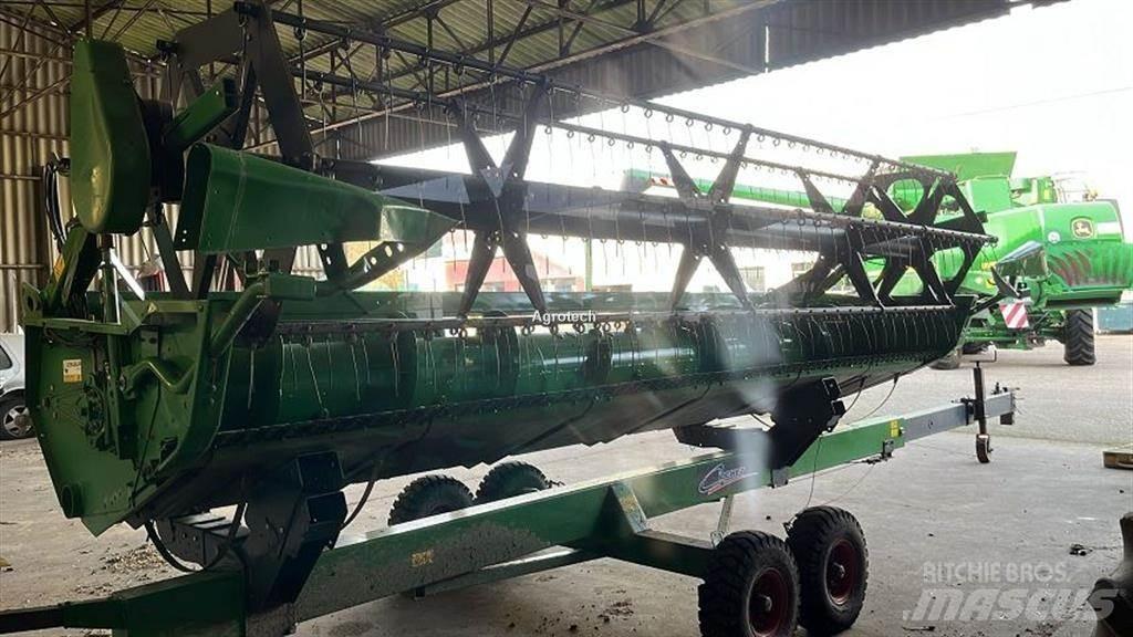 John Deere T 550 Mietitrebbiatrici
