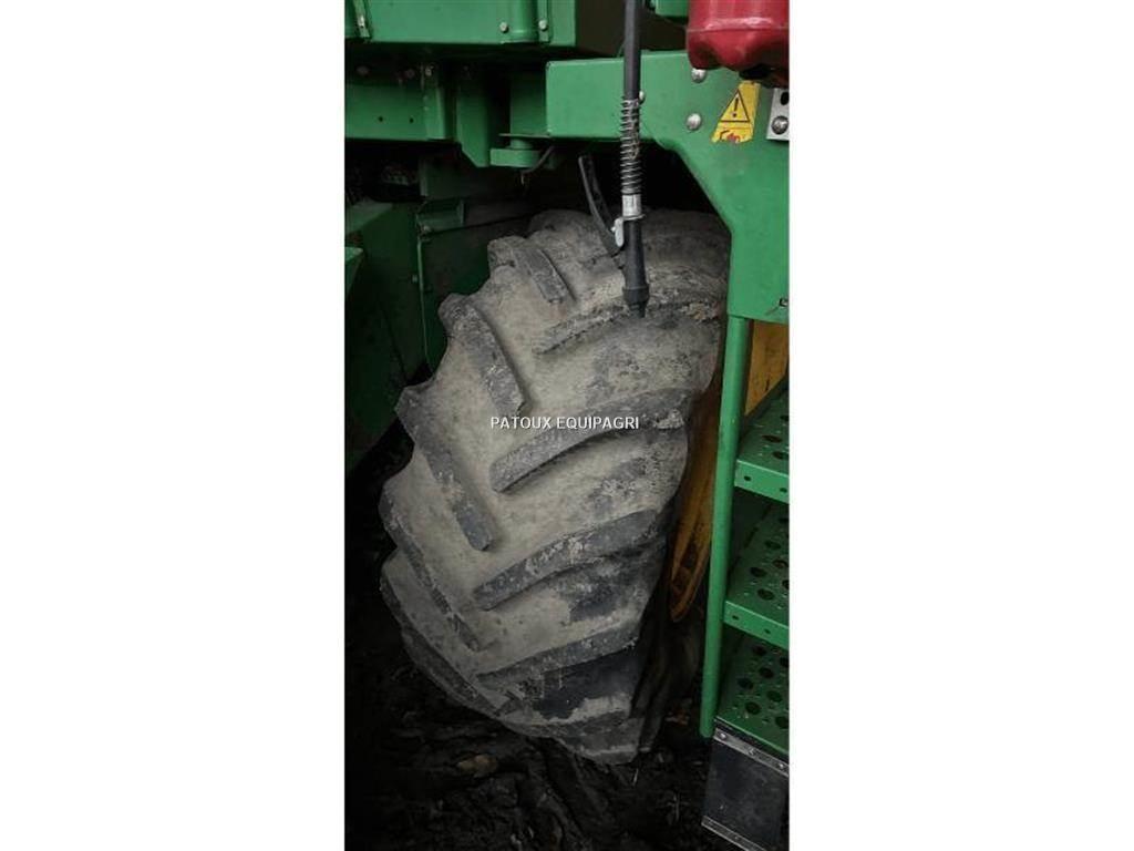 John Deere T560 Mietitrebbiatrici