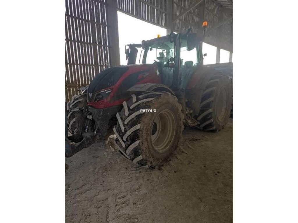 Valtra T214 DIRECT Trattori