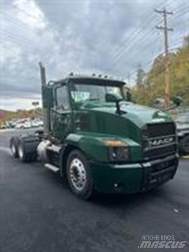 Mack AN64T Motrici e Trattori Stradali