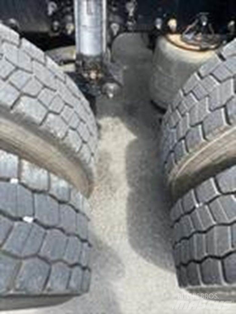 Mack AN64T Motrici e Trattori Stradali