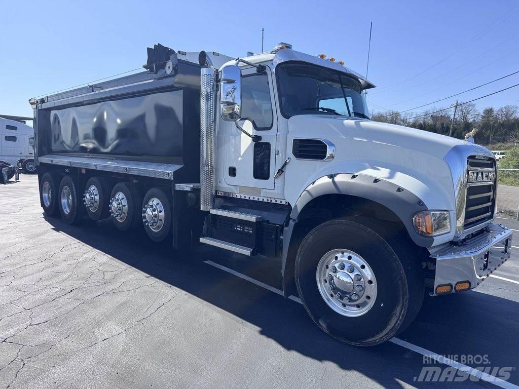 Mack GR64F Camion ribaltabili