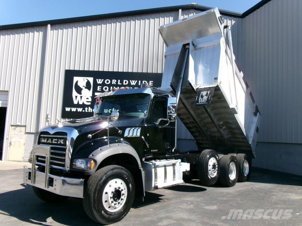 Mack GR64F Camion ribaltabili