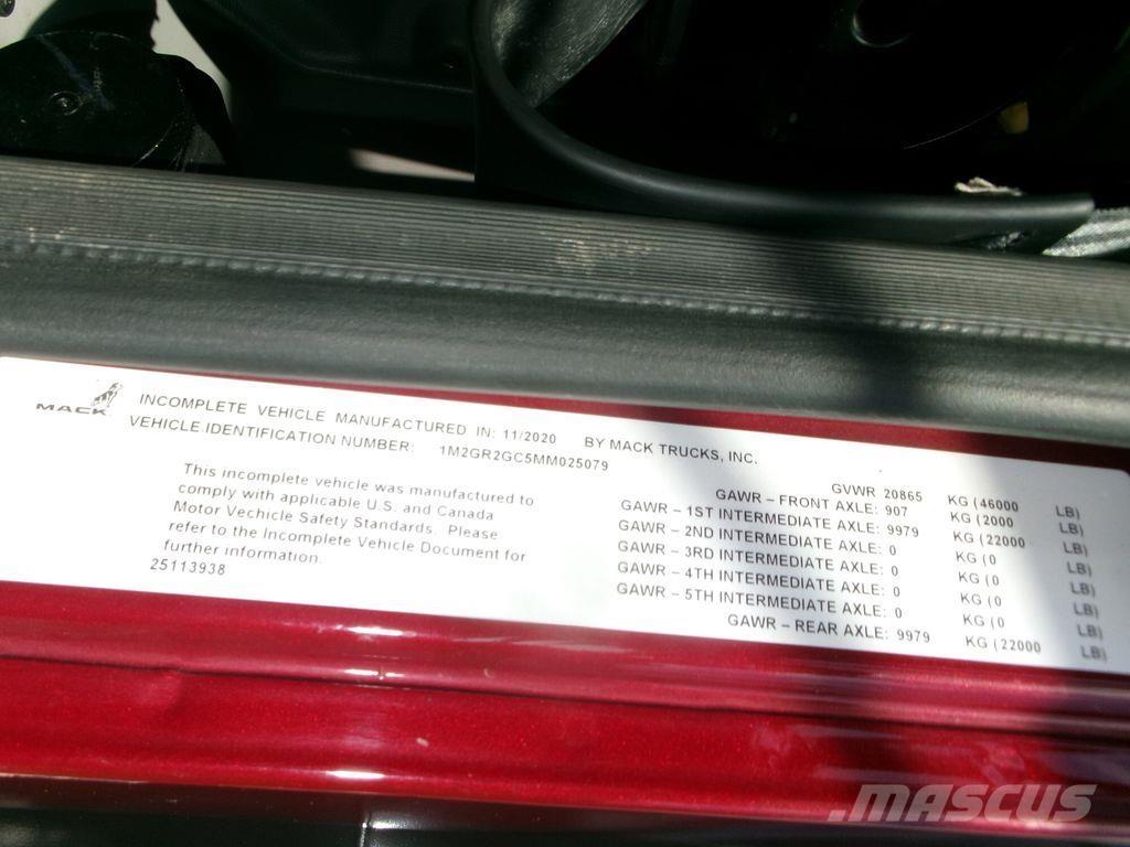 Mack GR64F Camion ribaltabili