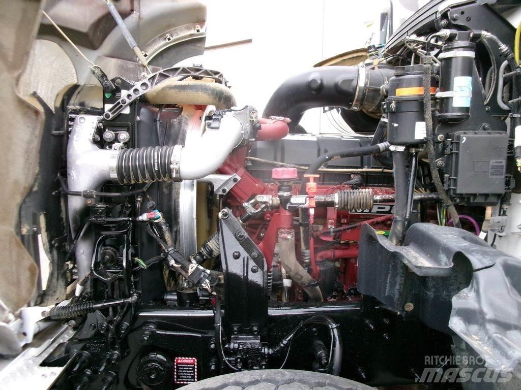 Mack GR64FR Camion ribaltabili