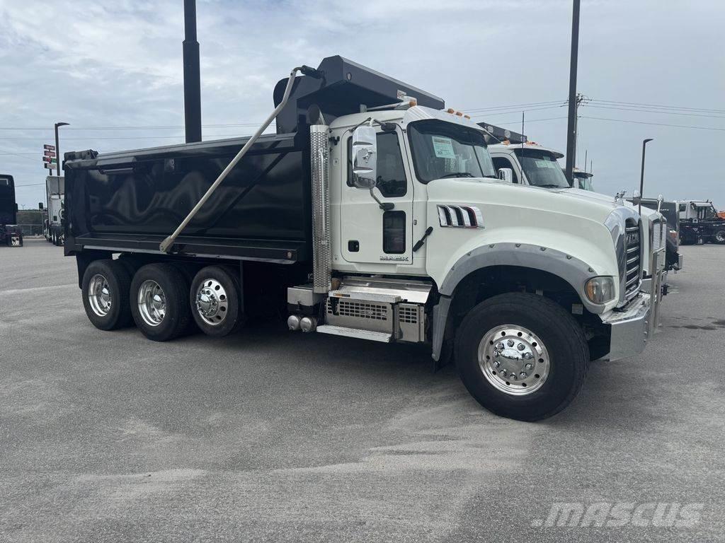 Mack Granite Camion ribaltabili
