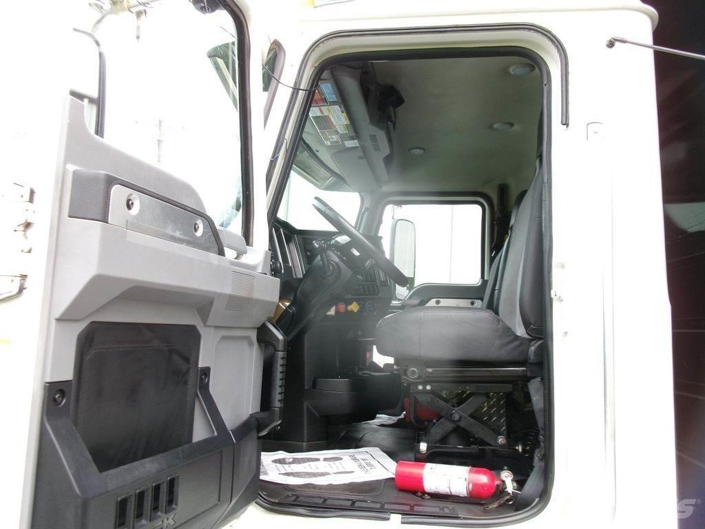 Mack GU713 Camion ribaltabili
