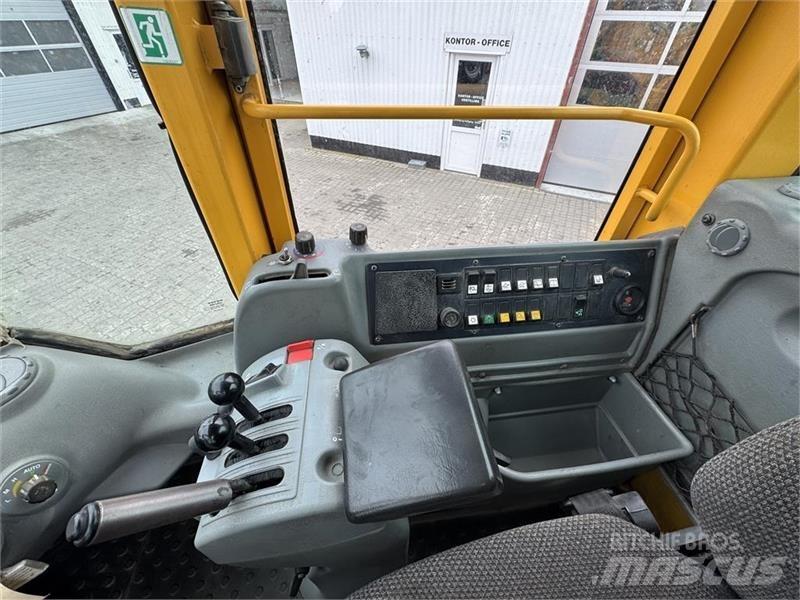 Volvo L 110 E Pale gommate