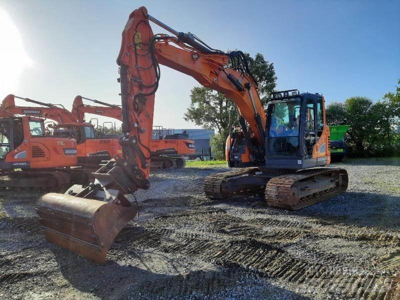 Doosan DX140LCR5 Escavatori cingolati