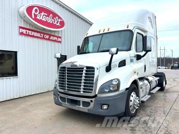 Freightliner CASCADIA 113 Motrici e Trattori Stradali