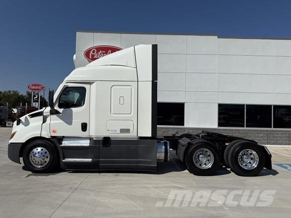 Freightliner CASCADIA 116 Motrici e Trattori Stradali