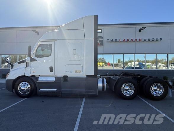 Freightliner CASCADIA 116 Motrici e Trattori Stradali