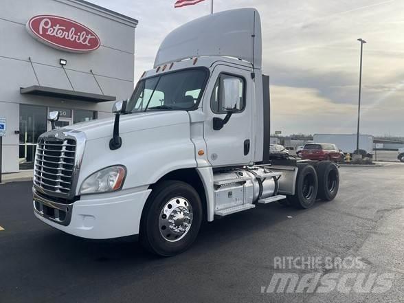 Freightliner CASCADIA 125 Motrici e Trattori Stradali