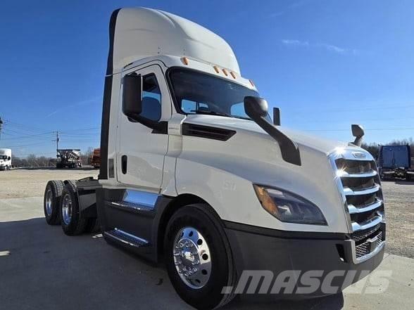 Freightliner CASCADIA 126 Motrici e Trattori Stradali