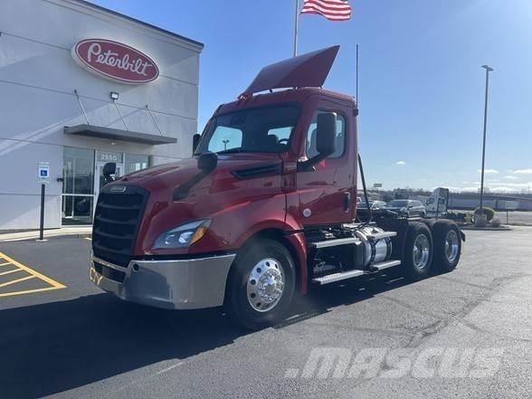 Freightliner CASCADIA 126 Motrici e Trattori Stradali