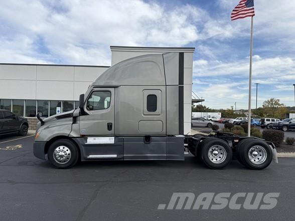 Freightliner CASCADIA 126 Motrici e Trattori Stradali