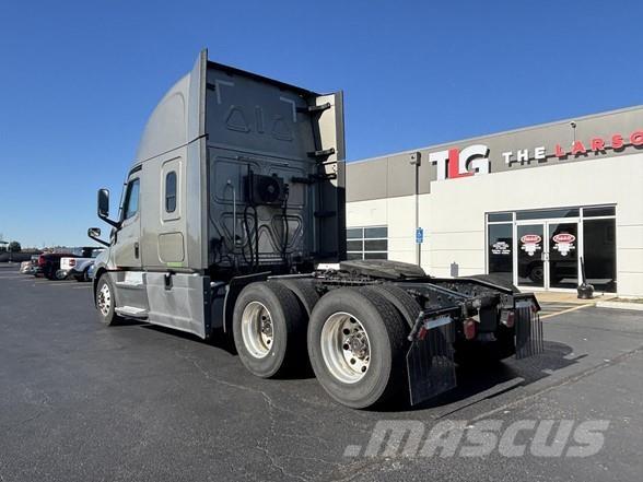 Freightliner CASCADIA 126 Motrici e Trattori Stradali