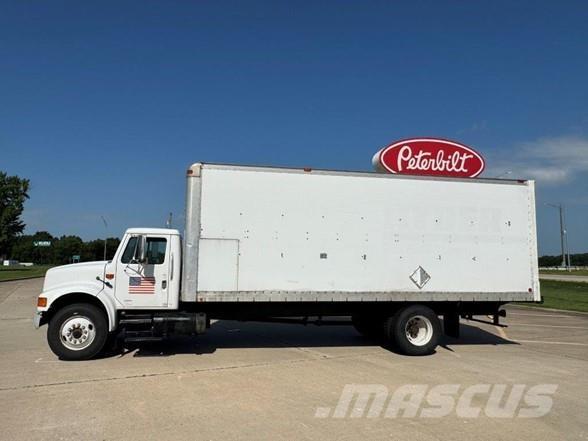 International 4900 Camion cassonati